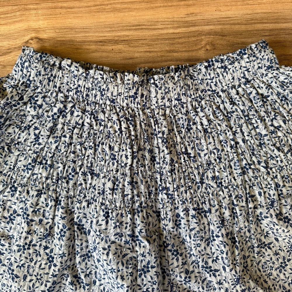 Madewell Smocked Pull-On Shorts in Florentine Floral - Picture 2 of 11